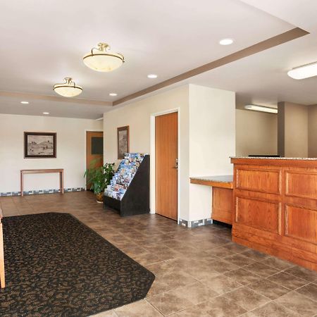 Baymont By Wyndham Buffalo Exterior photo